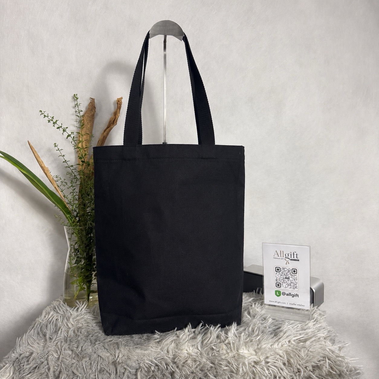 รับผลิตกระเป๋าผ้าแคนวาส Tote พร้อมพิมพ์โลโก้ คุณภาพสูง ผลิตโดยโรงงานโดยตรง